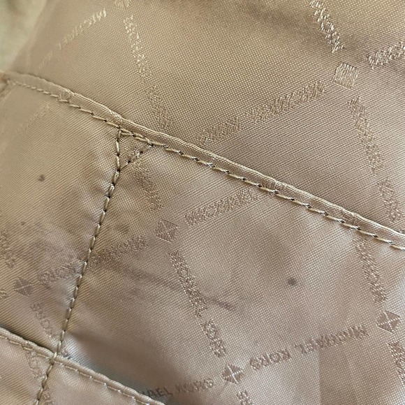 MK Michael Kors Jet Set Initial Monogram Handbag Bag Purse Travel Tote - Picture 14 of 14